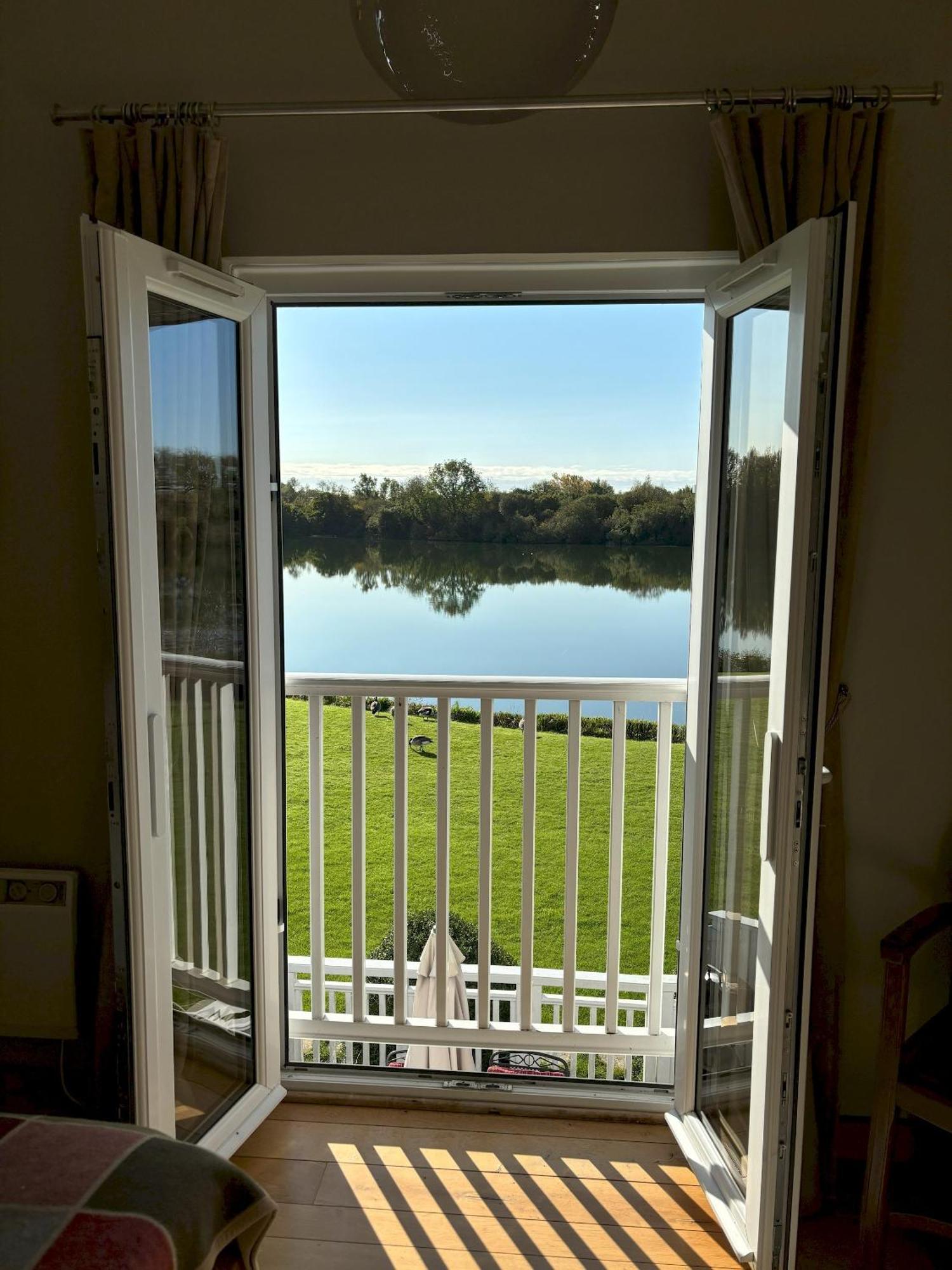 Kinsale - Cotswolds Lakeside - Spring Lodge South Cerney